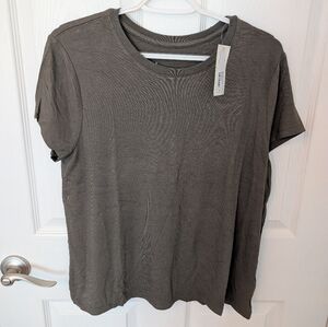 a new day Short Sleeve Tee in Olive